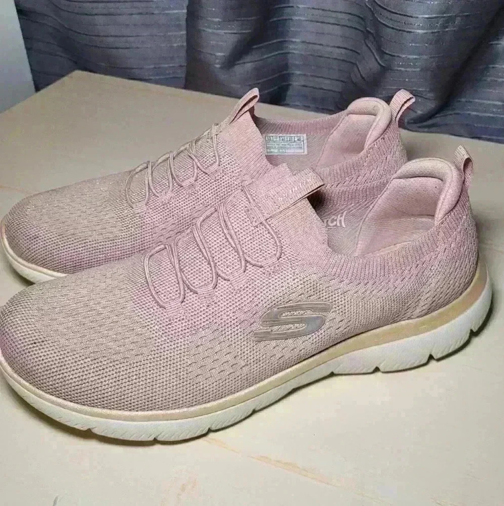 Skechers  slip ons w/ memory foam size 10 - Picture 2 of 10